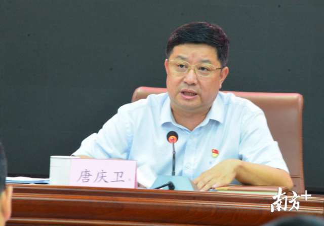 连州市委副书记、市长唐庆卫就创文工作进行部署。记者黄津 摄