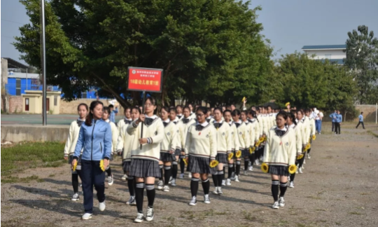 连州市职业技术学校、连州技工学校举办2019年广播操比赛377.png