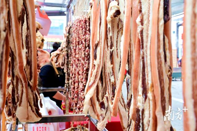 东陂腊味的醇香早已穿越三百余年时光。黄滢 摄