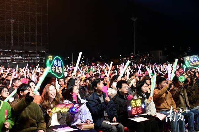 连州“演艺+”模式，真正实现“一场演出带火一座城”。黄滢 摄