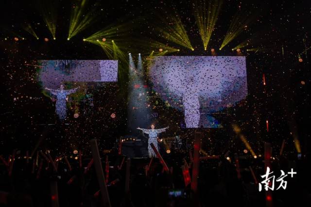 汤宝如连州演唱会。