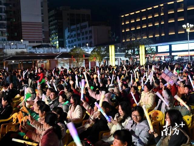 流行音乐会人气旺。