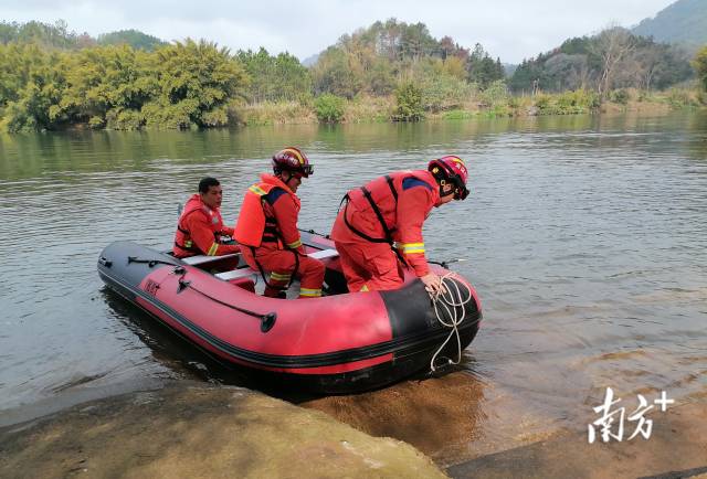 做好日常巡查和专项排查。 做好日常巡查和专项排查。