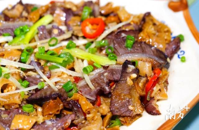 丰阳牛肉干。