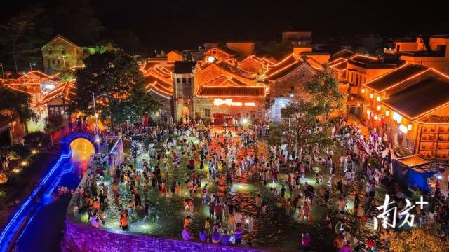 连州整合“两镇一乡”打造全域文旅环线，实现游客激增，探索出乡村振兴共富新路。